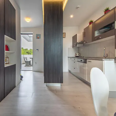 Oliva 2 By Interhome * Kostrena