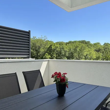 Apartman Oliva-2 By Interhome