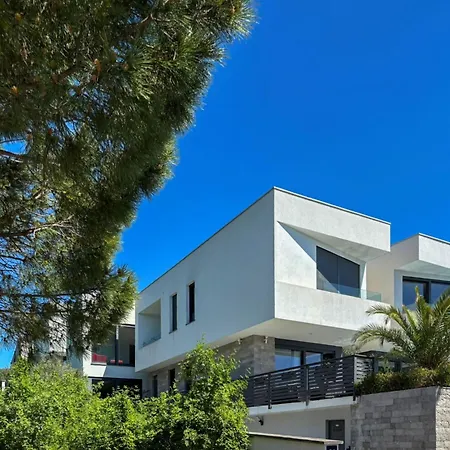 Oliva-2 By Interhome Kostrena